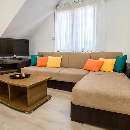 House Stella Apartment